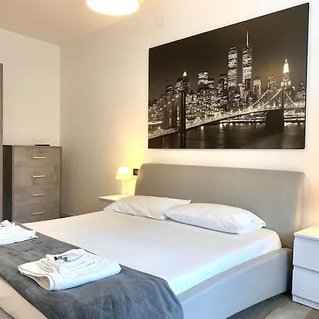 Appartement 10min From Center, 3 Bedroom With Balcony