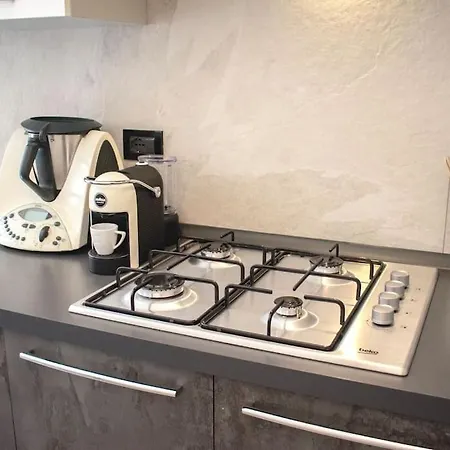 10min From Center, 3 Bedroom With Balcony