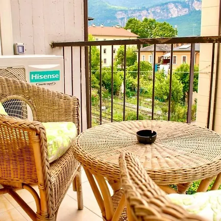 10min From Center, 3 Bedroom With Balcony Appartement *