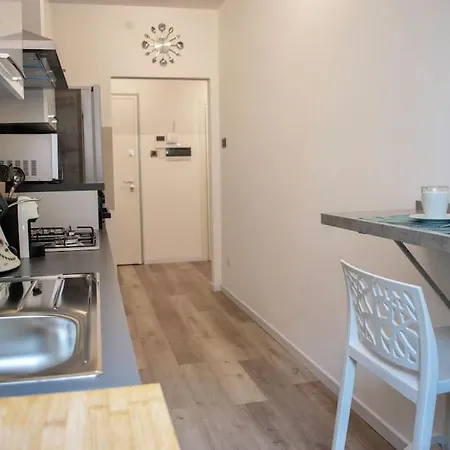 10min From Center, 3 Bedroom With Balcony Trente