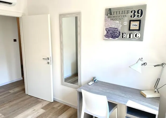 Apartament 10min From Center, 3 Bedroom With Balcony *