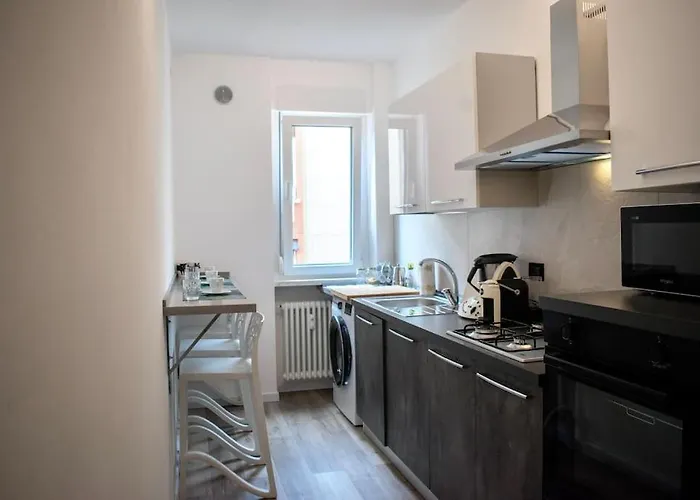 10min From Center, 3 Bedroom With Balcony * Trydent