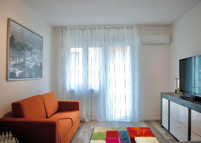 10min From Center, 3 Bedroom With Balcony Apartament *