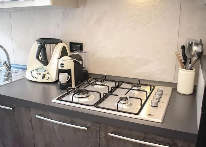 10min From Center, 3 Bedroom With Balcony