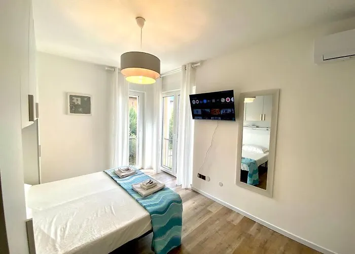 10min From Center, 3 Bedroom With Balcony Apartament Trydent